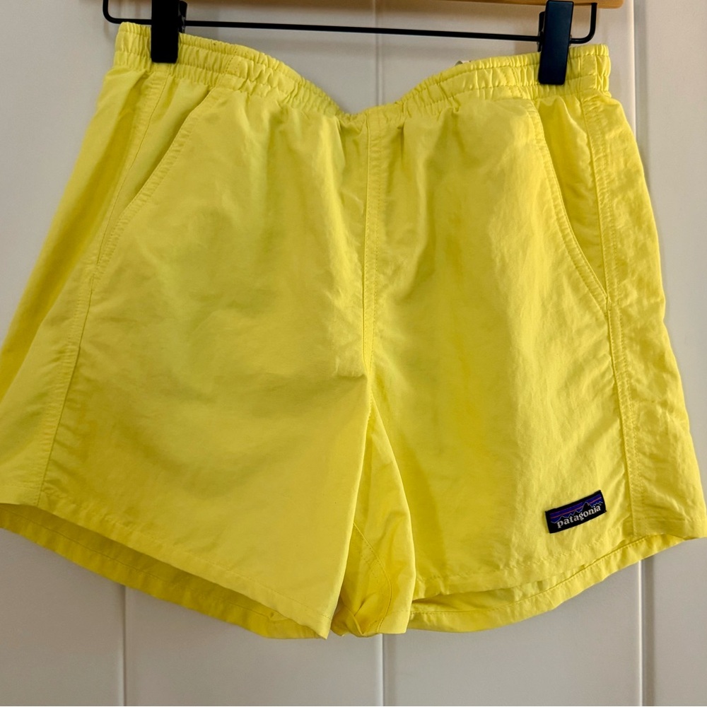 Patagonia women’s baggies like new